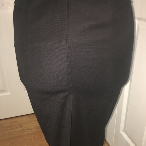 French Connection curve hugging Dress - Picture 5 of 8